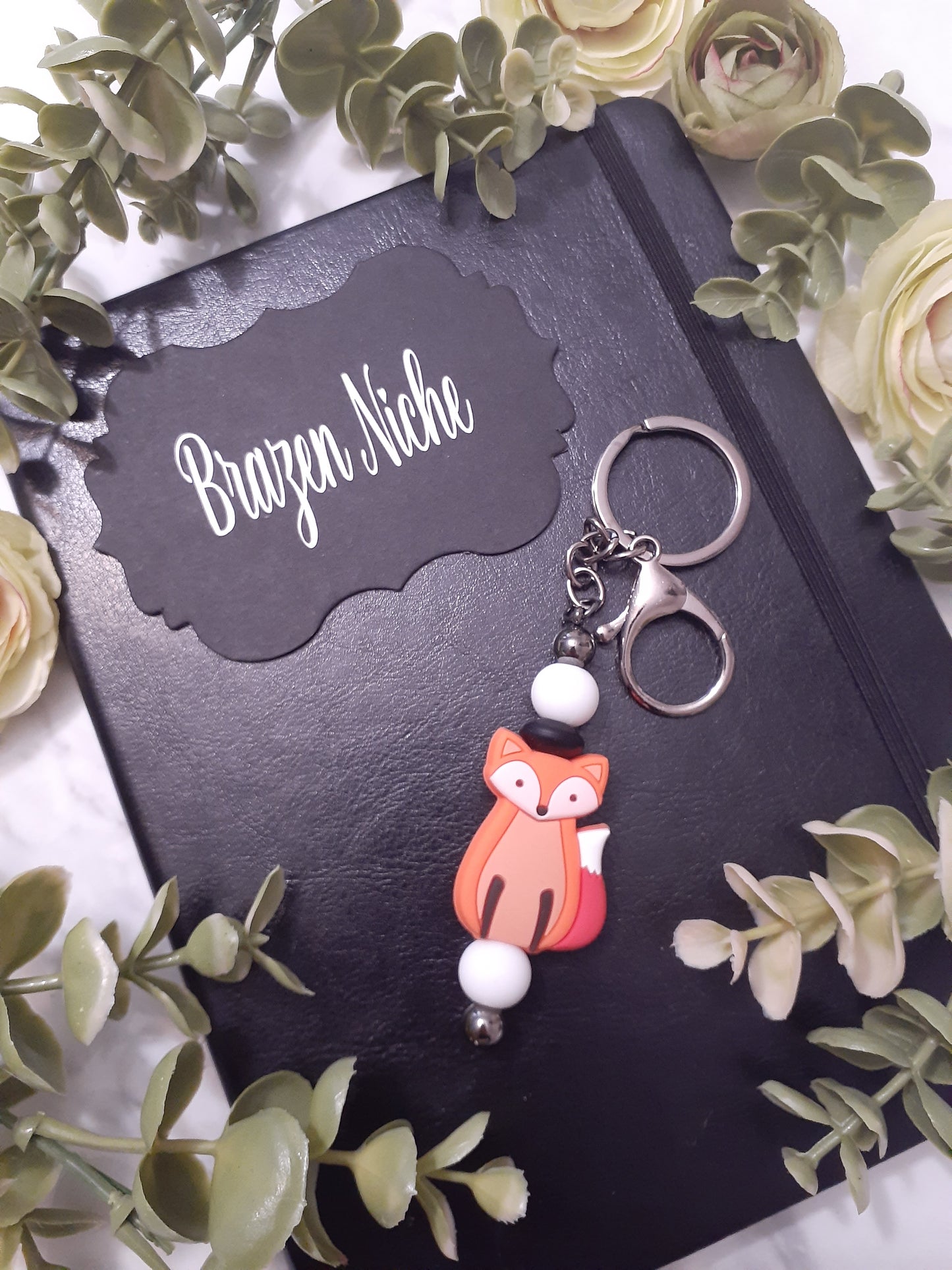 Fox Beaded Keychain – Cute, Clever & Ready to Go 🦊✨