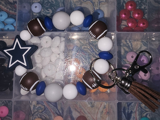 Football Wristlet Keychain – Game Day Style, Everyday Convenience 🏈✨