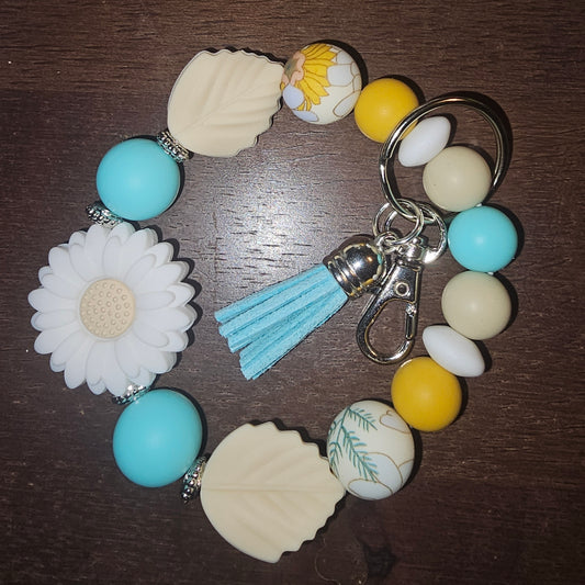 White Daisy with Leaves Wristlet Keychain